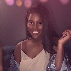 Meet your Posher, Danielle